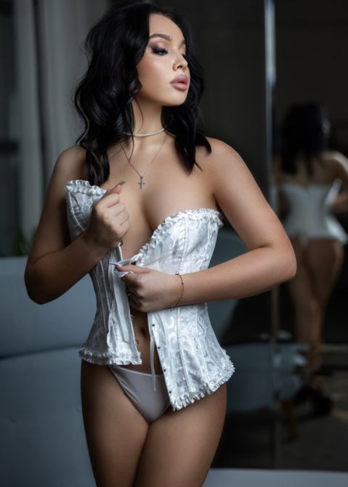 Индивидуалка Эмилия фото № 2 в городе Стрежевой